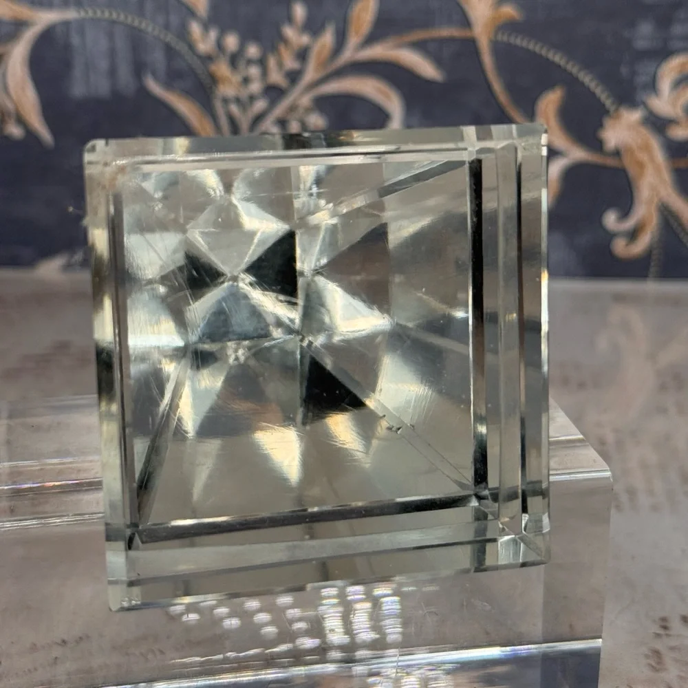 Vintage Cut Glass Crystal Obelisk Paperweight Art Deco Style - Picture 8 of 9